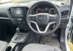 
										2023 Isuzu D-MAX full									