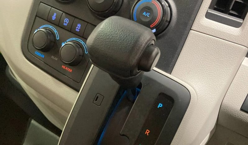 
								2020 Toyota Hiace full									