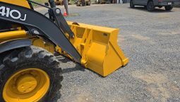 
										2011 DEERE 410J full									