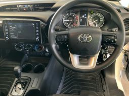 
										2024 Toyota Hilux full									