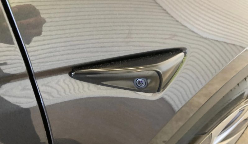 
								2024 TESLA Model Y full									