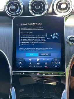 
										2024 Mercedes-Benz GLC-Class full									