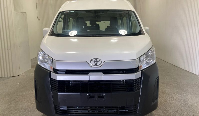 
								2020 Toyota Hiace full									