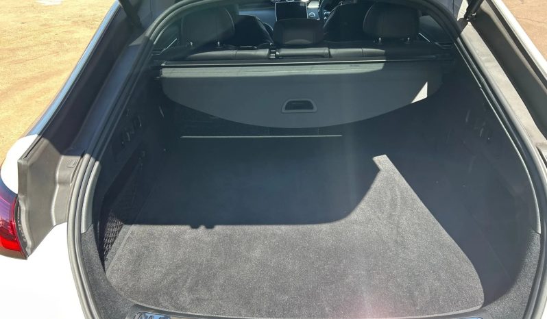 
								2024 Mercedes-Benz GLC-Class full									