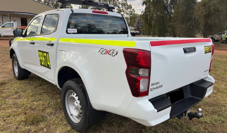 
								2023 Isuzu D-MAX full									