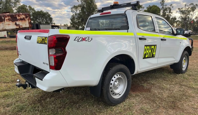 
								2023 Isuzu D-MAX full									